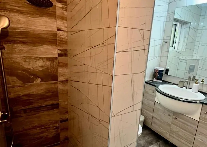 Poseidon's Rio Vernardhaiika